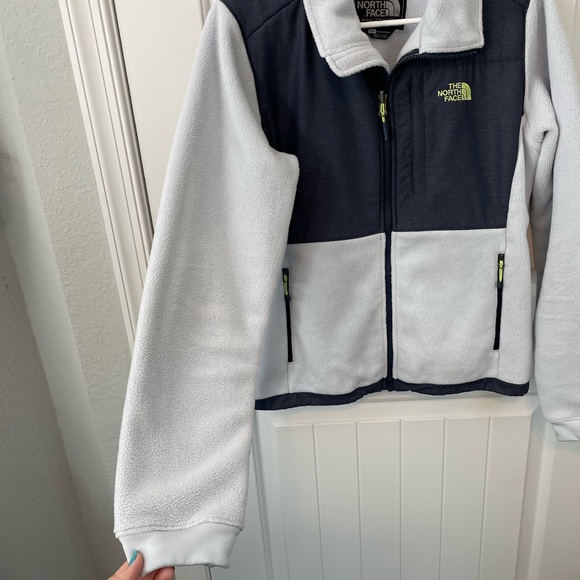 The North Face Polartec Fleece Zip Up Collared Jacket - Picture 5 of 15